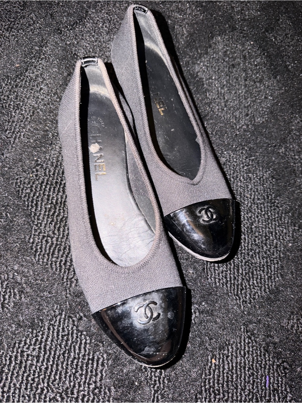 CHANEL Black Fabric Cap-Toe Ballet Flats with Logo